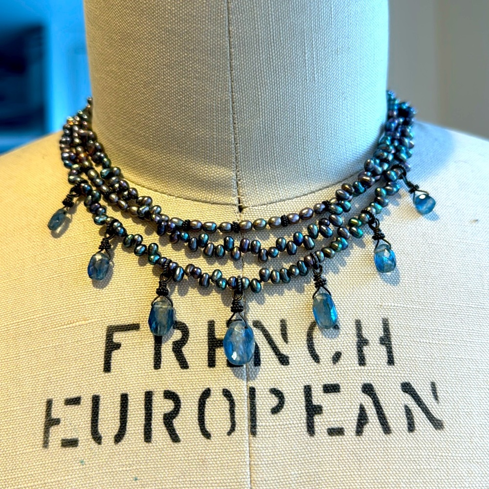 Three strand choker